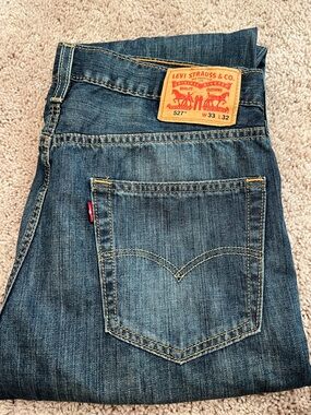 Levi's Men’s Bootcut Jeans in Dark Blue Denim